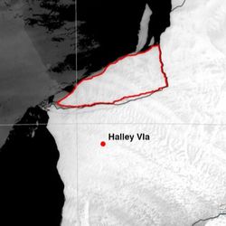 The red outline shows the chunk of ice, now known as iceberg A-83, breaking off from the Brunt Ice Shelf.
