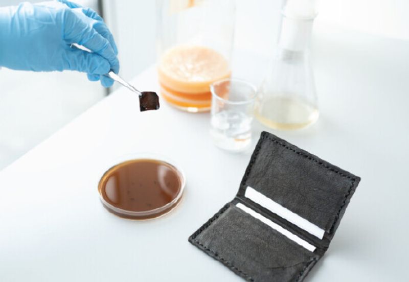 Self dyed leather wallet