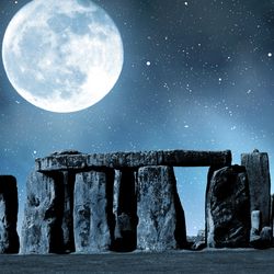 Stonehenge Moon