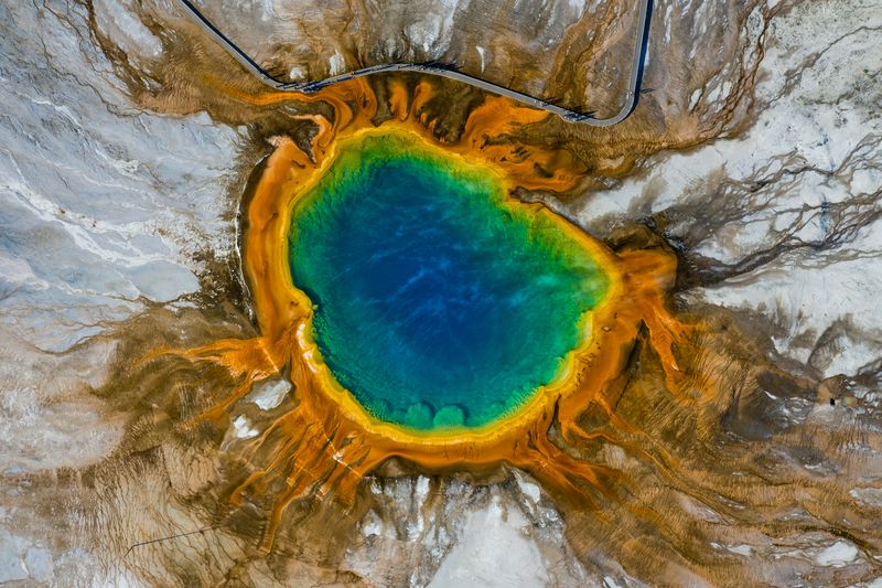 Rainbow hot springs of Yellowstone 