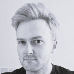 RJ Mackenzie headshot